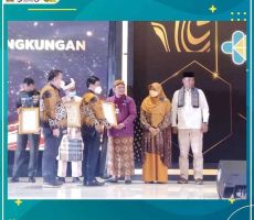 RSUD Tugurejo mendapat penghargaan dari Kemenkes RI sebagai RS yang memenuhi persyaratan Kesehatan Lingkungan dengan Kategori " SANGAT BAIK " dalam acara penganugerahan penghargaan Kesehatan. Lingkungan di Jakarta